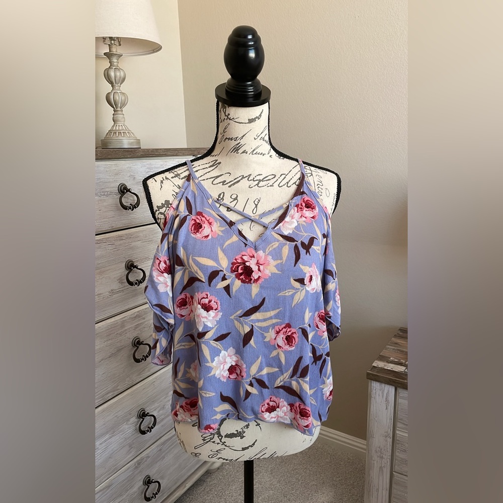 Ambiance cold shoulder top